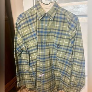 Men Cinch Shirt. Size medium